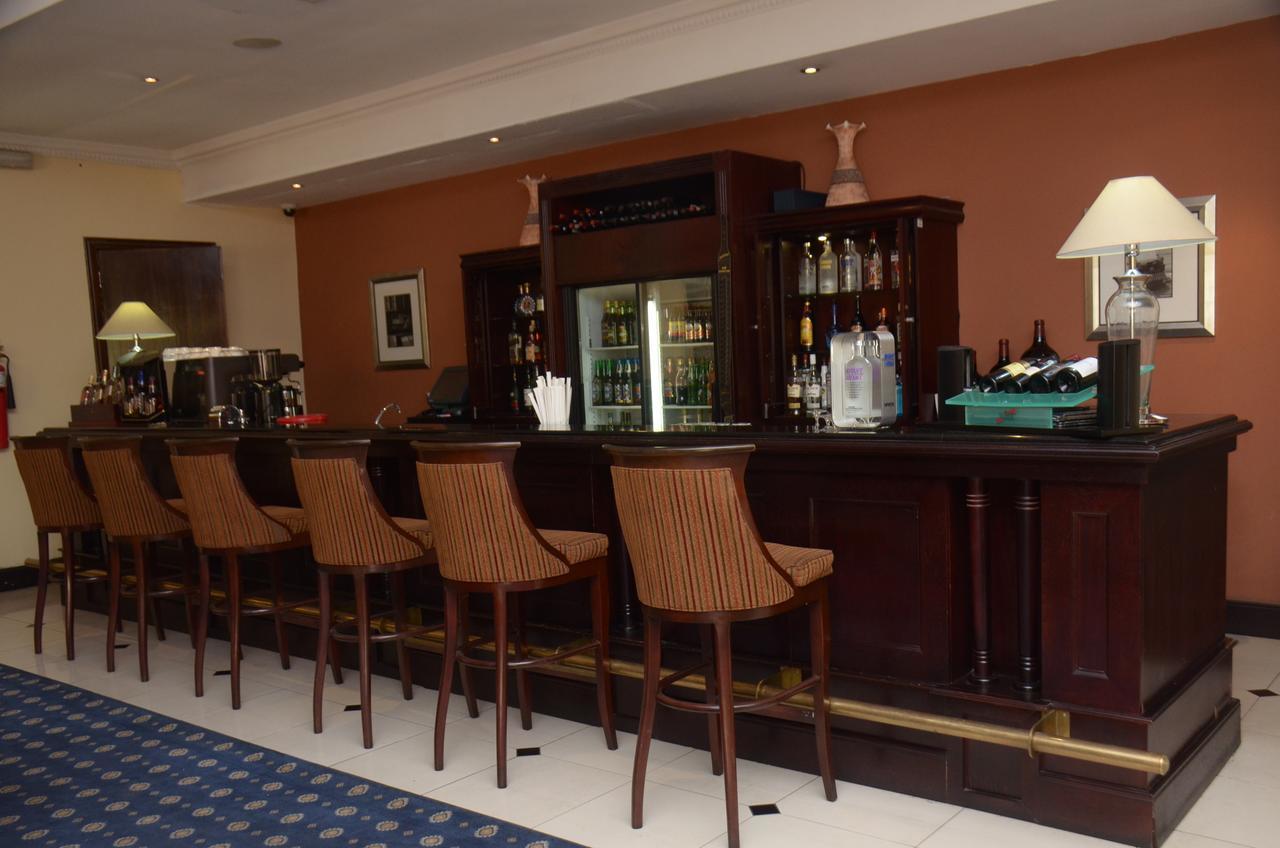 Oakwood Park Hotel レッキ エクステリア 写真
