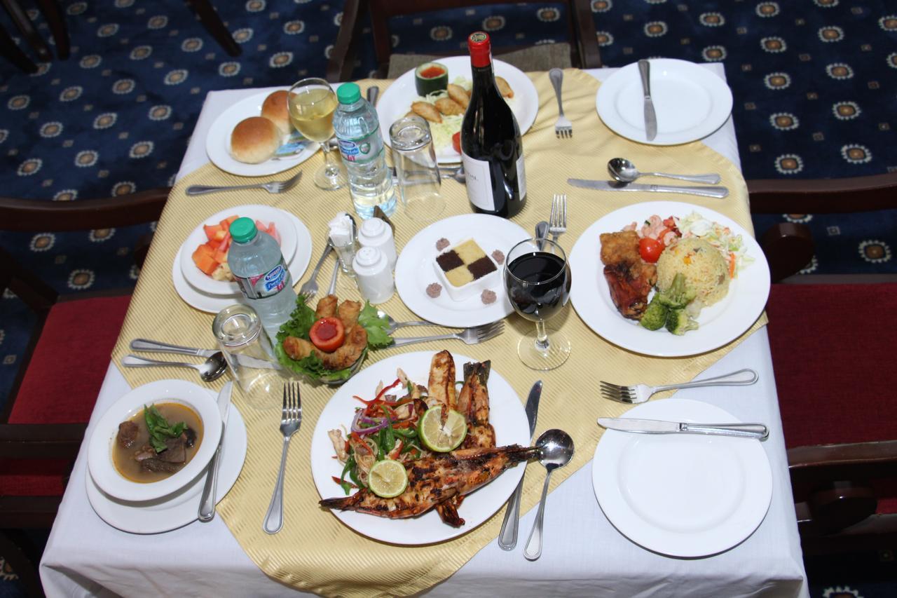 Oakwood Park Hotel レッキ エクステリア 写真