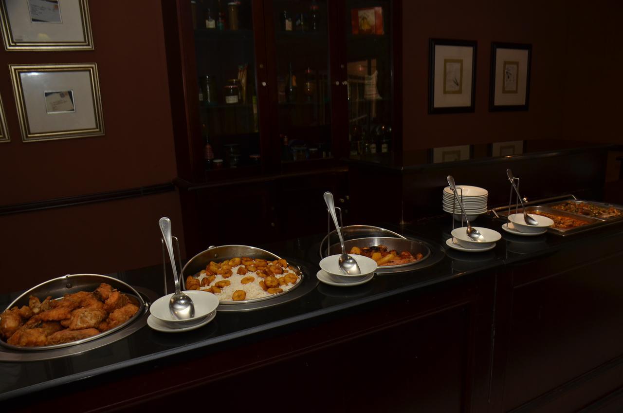 Oakwood Park Hotel レッキ エクステリア 写真